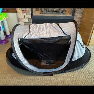 KidCo Pea Pod Plus sleeping tent